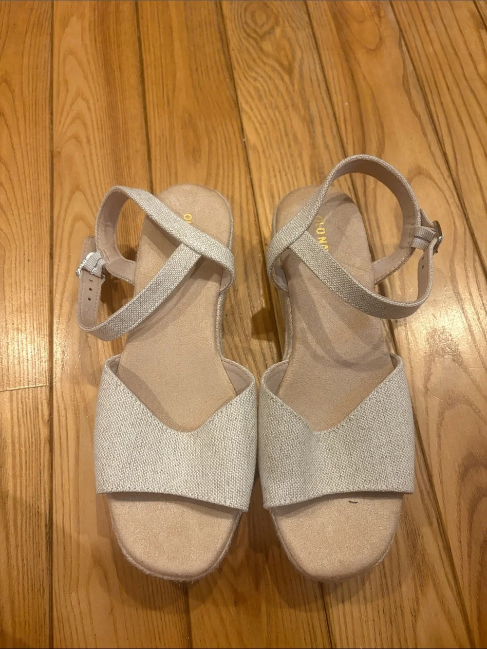 Old Navy Size 8 Cream Espadrille Sandal